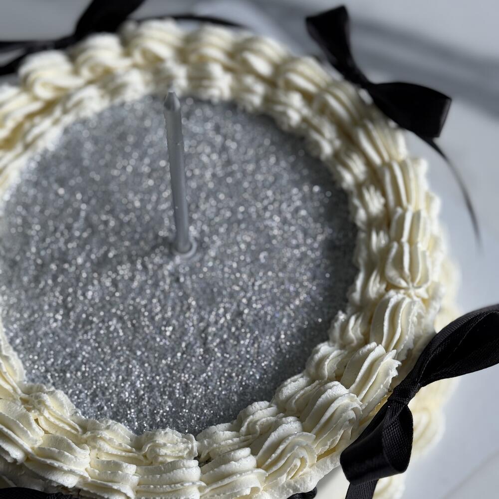 Бенто торт ламбет с блёстками и сердечками