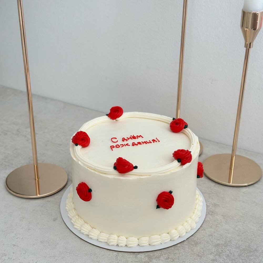 Бенто торт Ламбет с красными розами