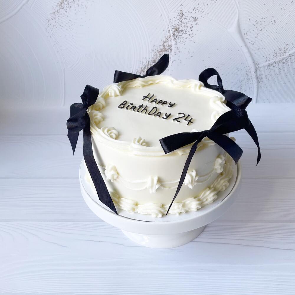 Бенто-торт «Ламбет с лентами»