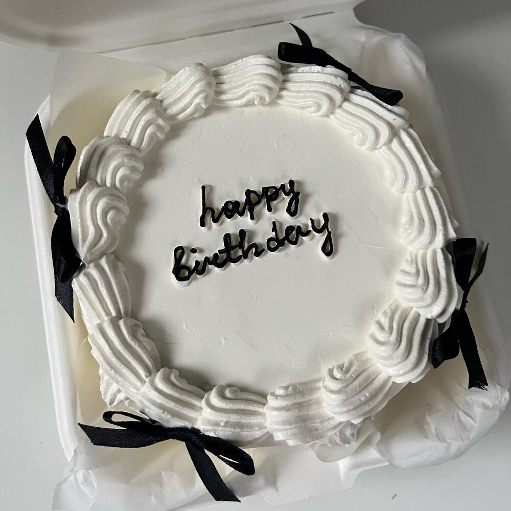 Бенто-торт ламбет с ленточками на день рождения