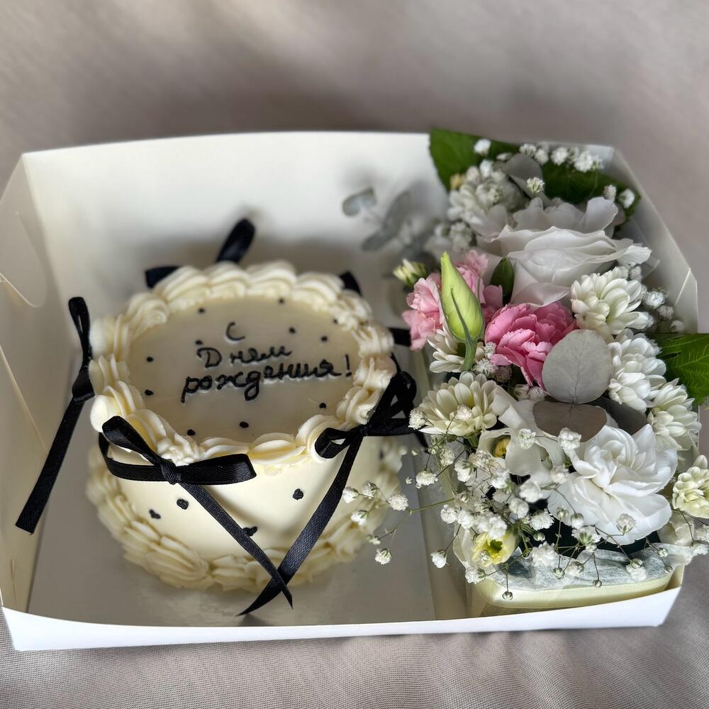 Бенто - торт ламбет с цветами