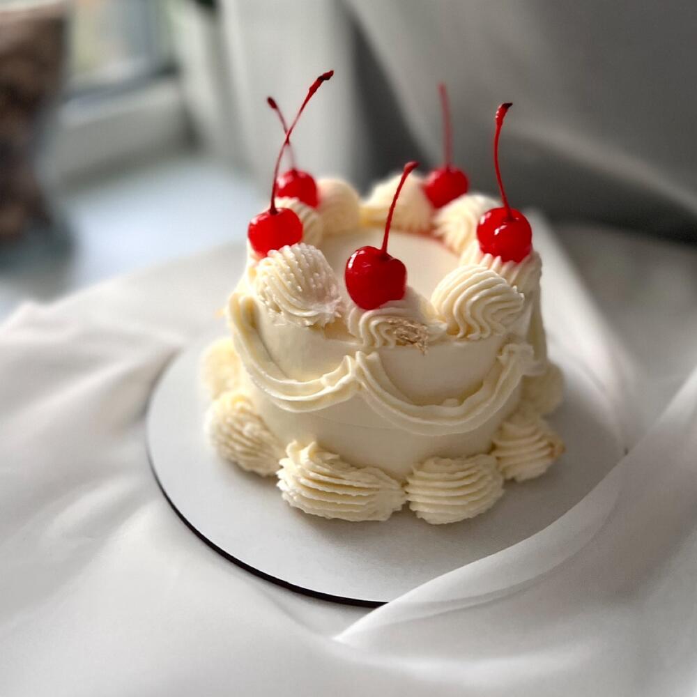 Бенто торт ЛАМБЕТ с вишней