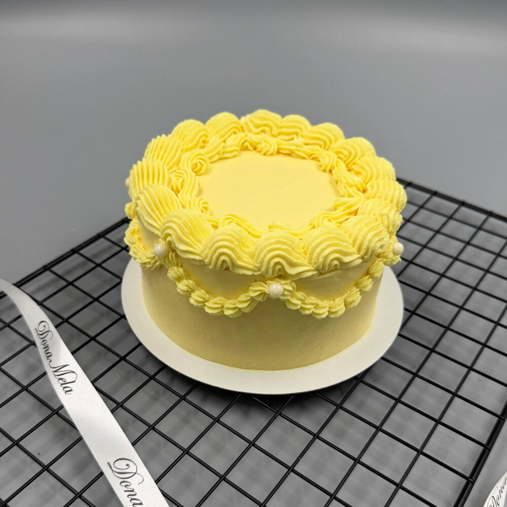 Бенто торт Ламбет жёлтый на праздник, фотосессию