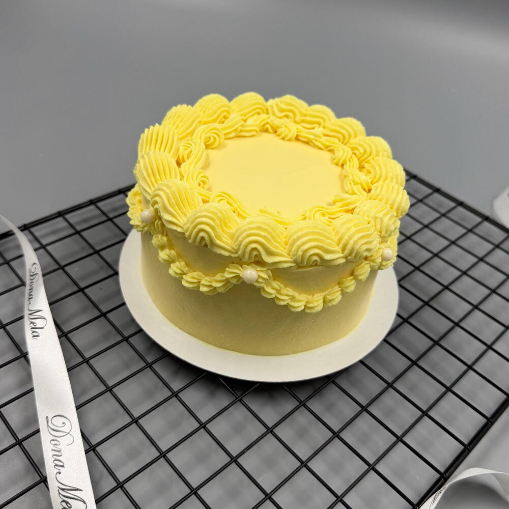 Бенто торт Ламбет жёлтый на праздник, фотосессию