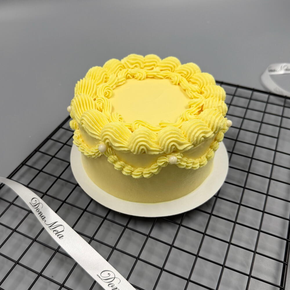 Бенто торт Ламбет жёлтый на праздник, фотосессию