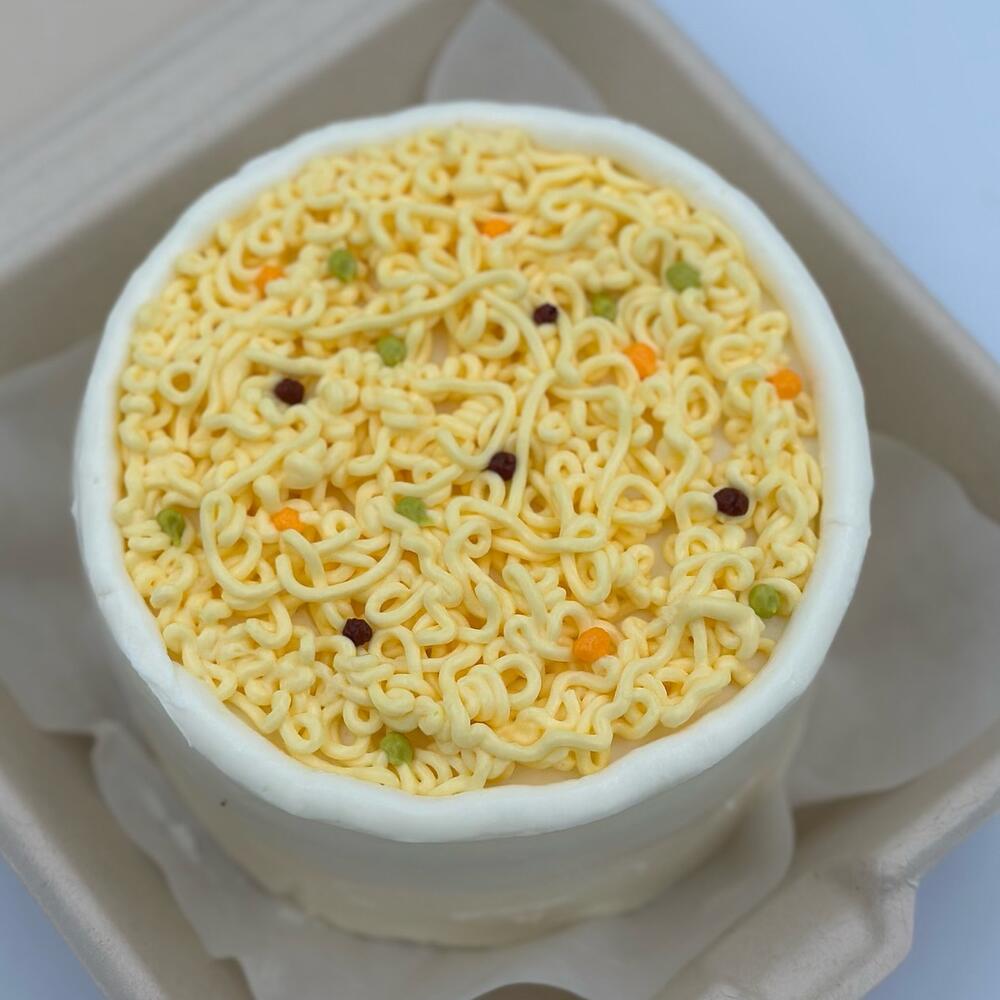 Бенто торт Лапша