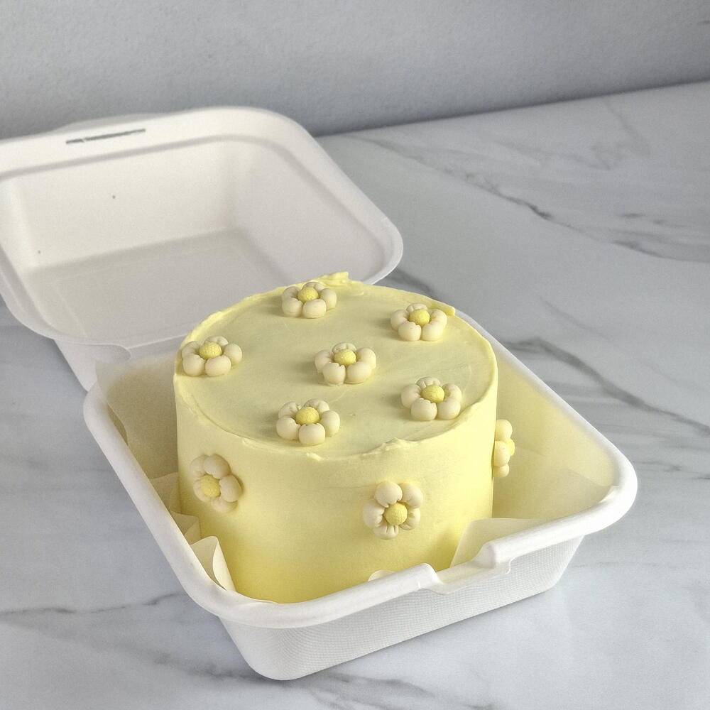 Бенто торт летний, жёлтый, с цветочками в подарок