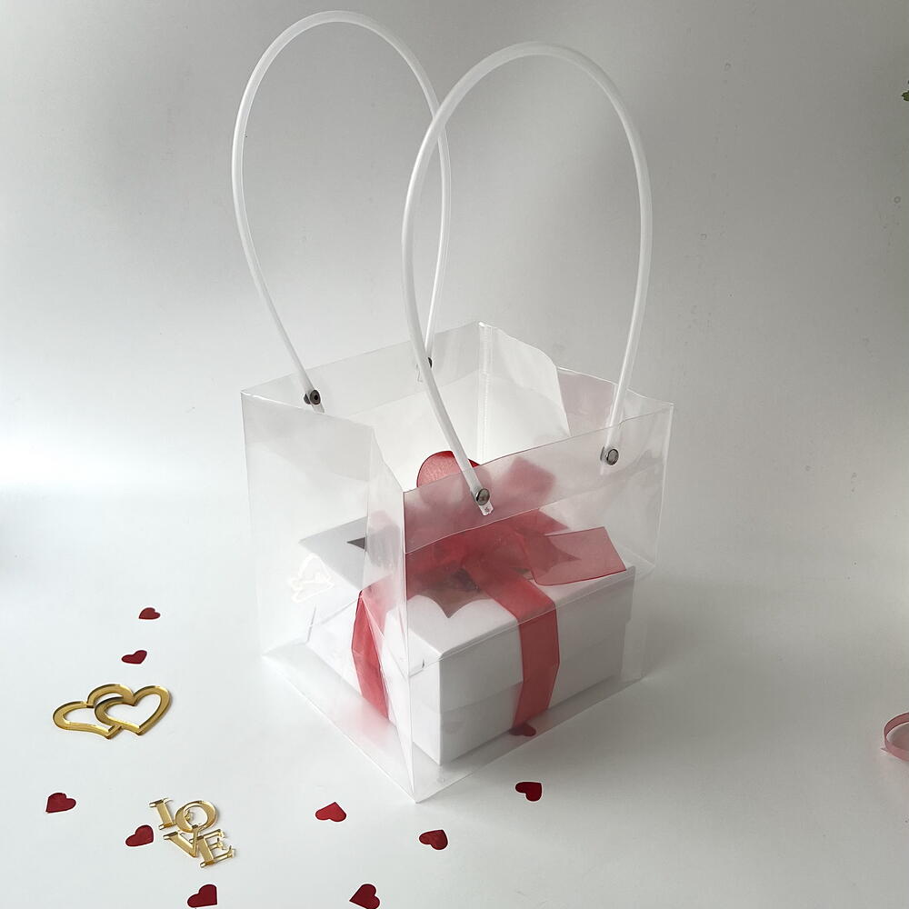 Бенто торт Lоve is 14 февраля фото любимой любимому трендовый