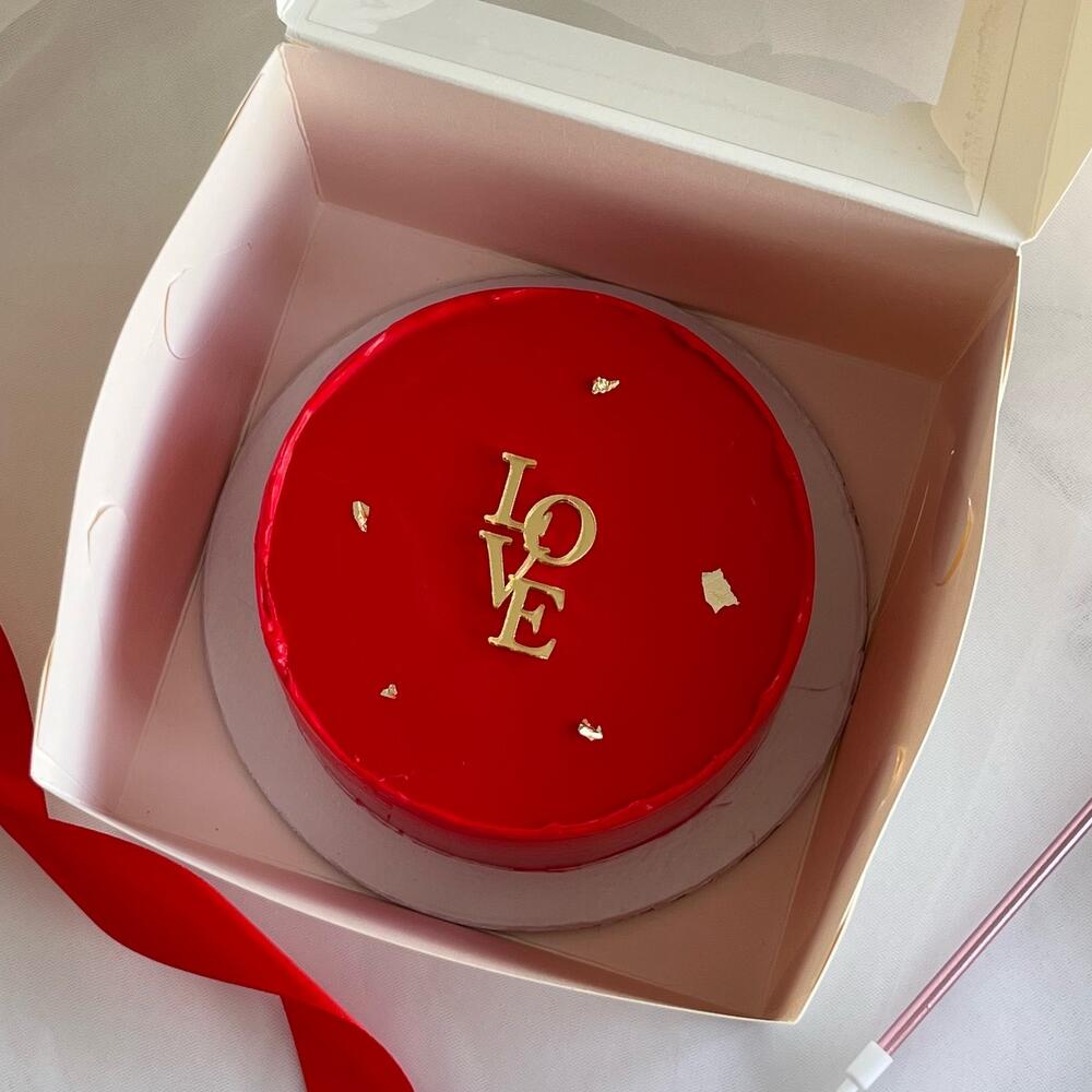 Бенто-торт love красный с топпером