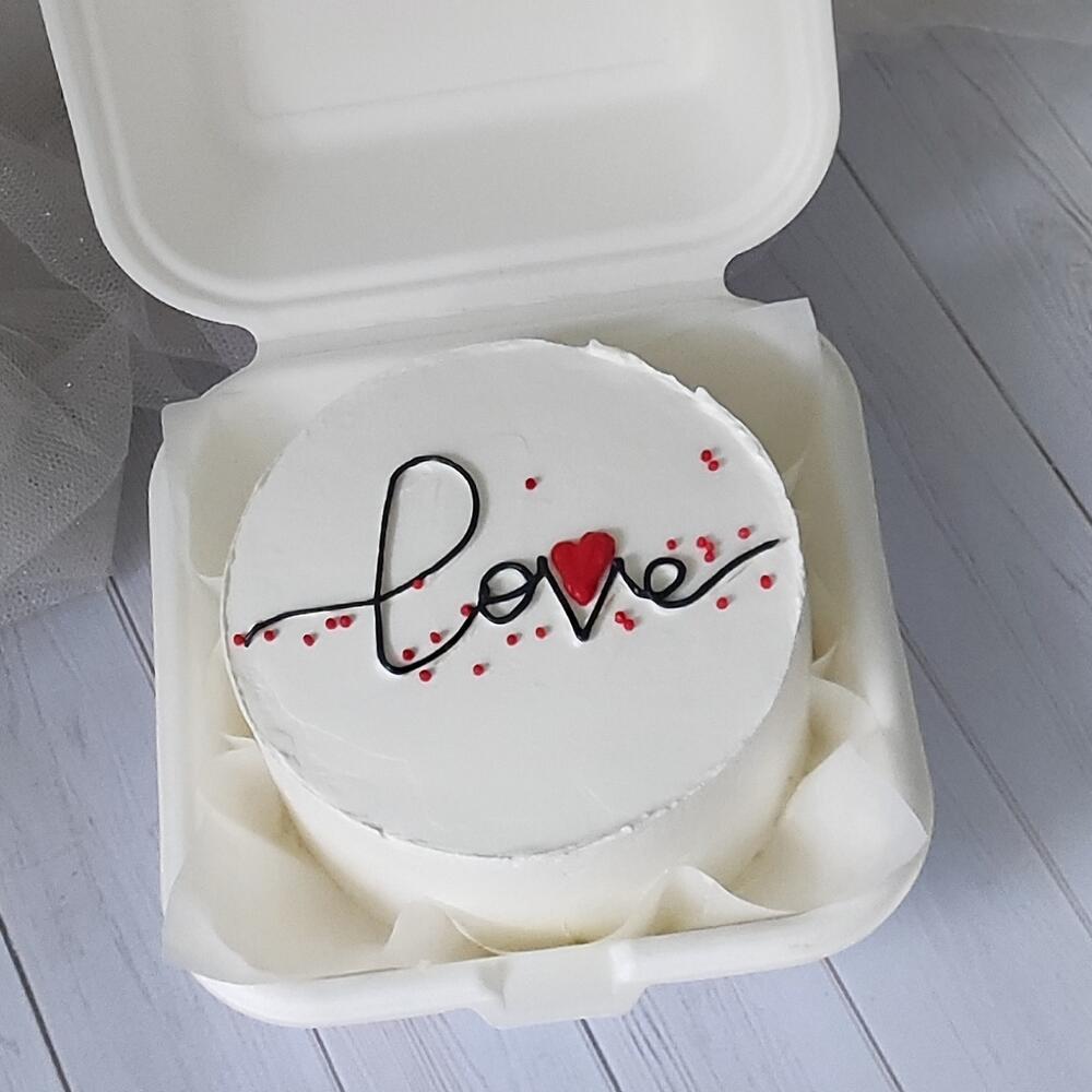Бенто торт «Love» на 14 февраля