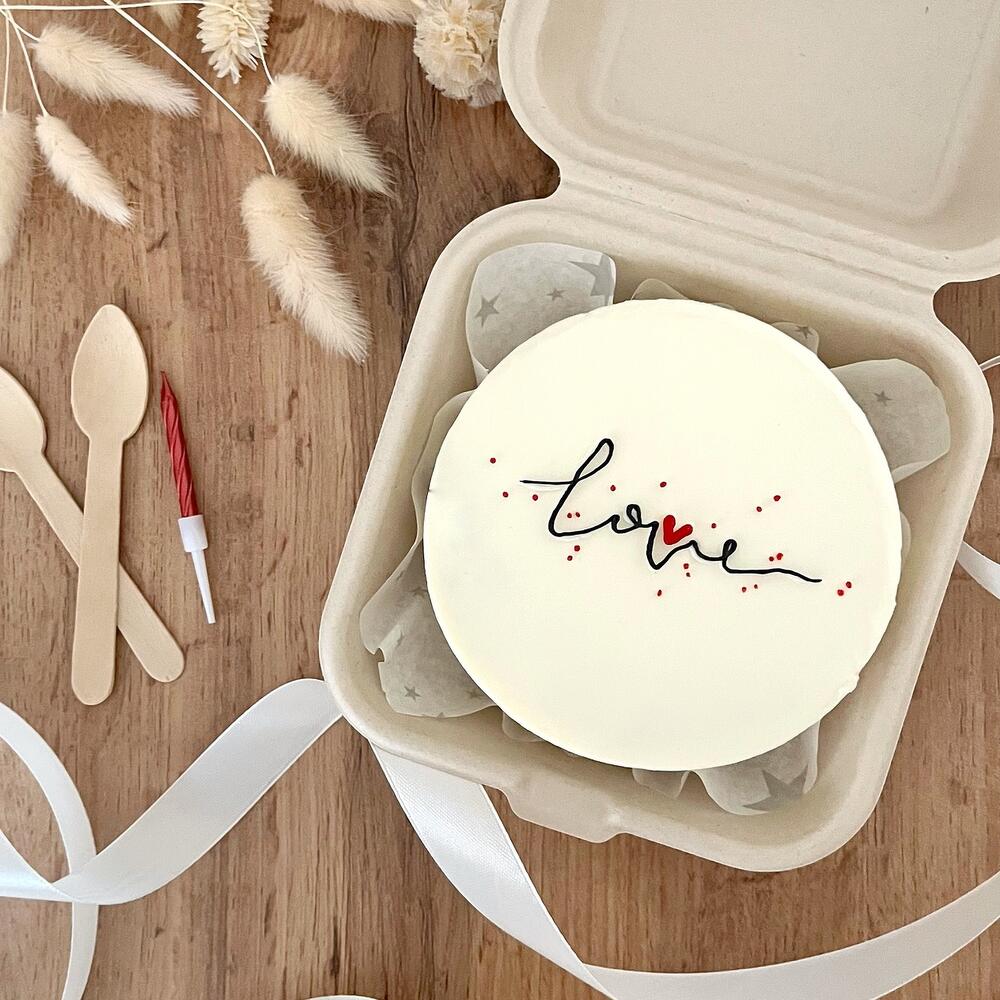 Бенто торт «Love» на 14 февраля