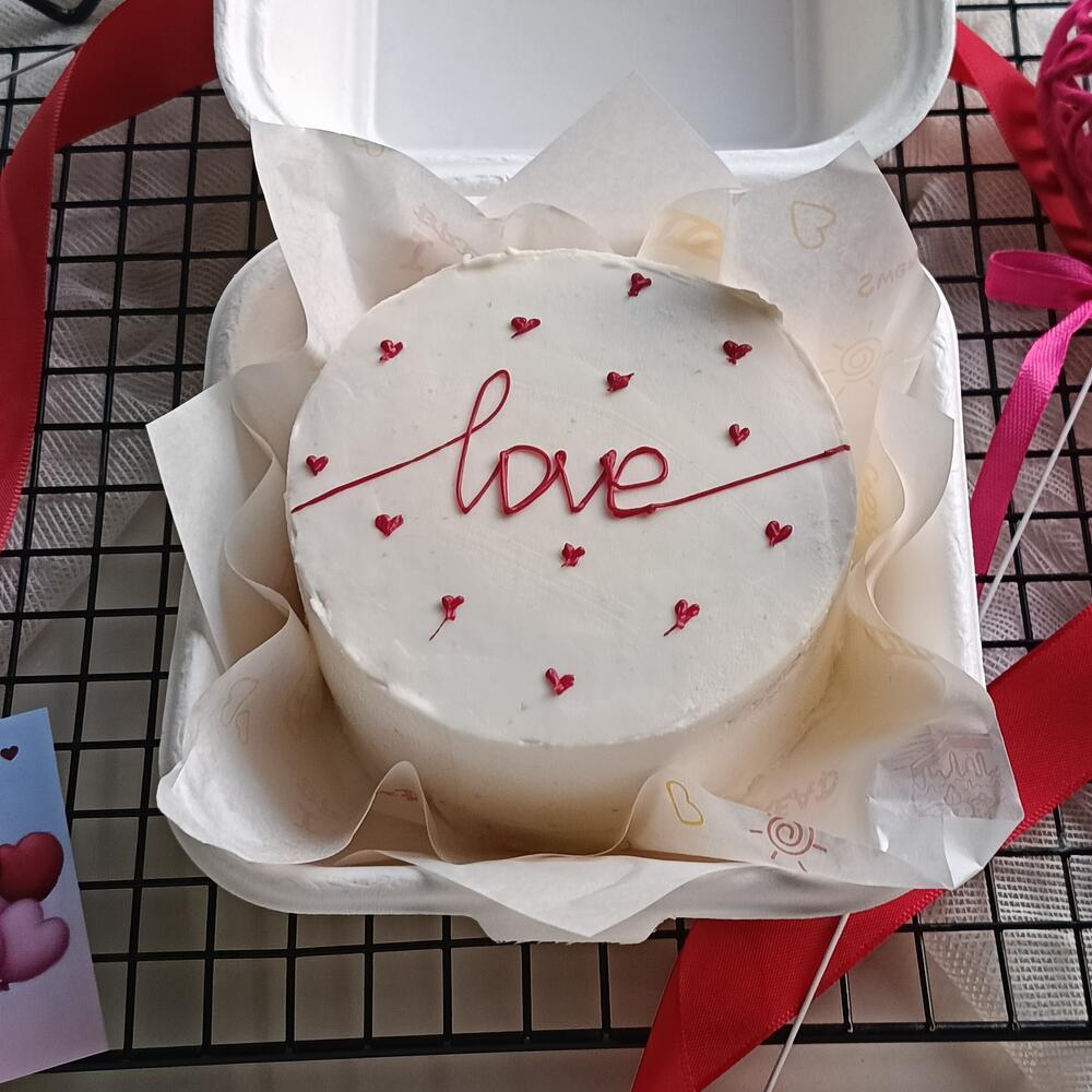 Бенто-торт Love в подарок любимой, любимому