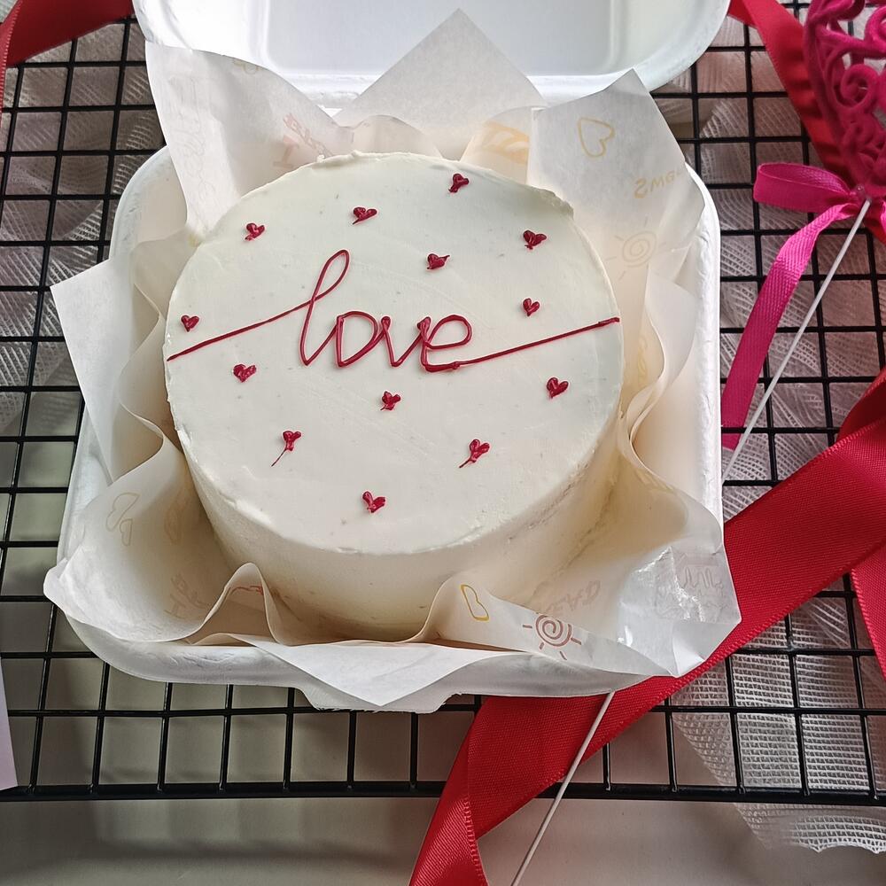 Бенто-торт Love в подарок любимой, любимому