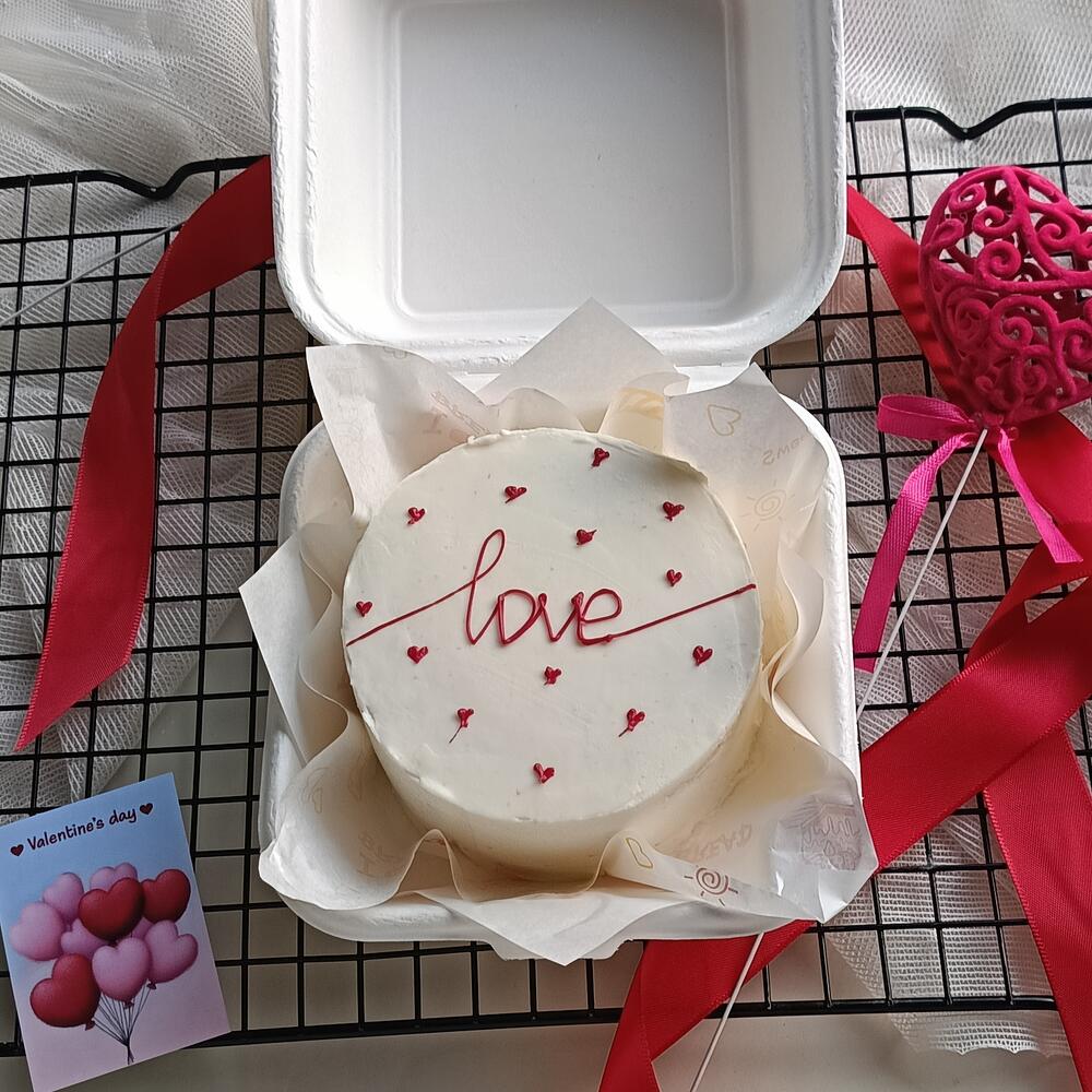 Бенто-торт Love в подарок любимой, любимому