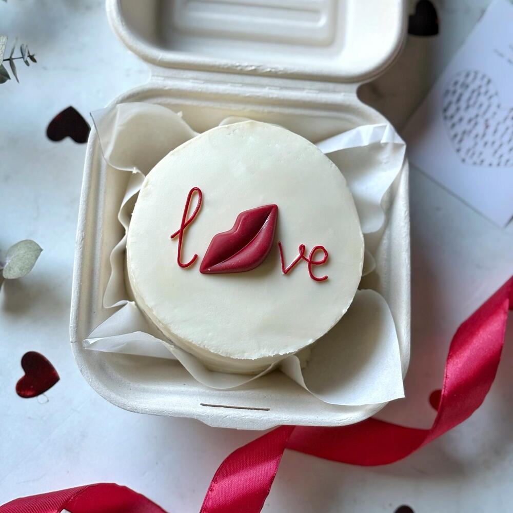 Бенто торт Love в подарок на 14 февраля