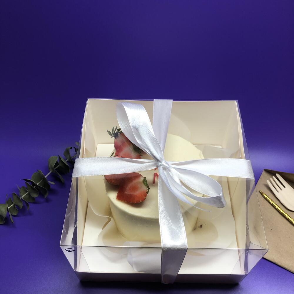 Бенто торт «Любимой Маме со свежей клубникой»