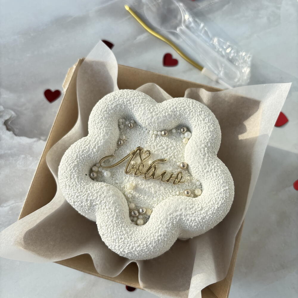 Бенто-торт «Люблю» на 14 февраля, на День влюблённых