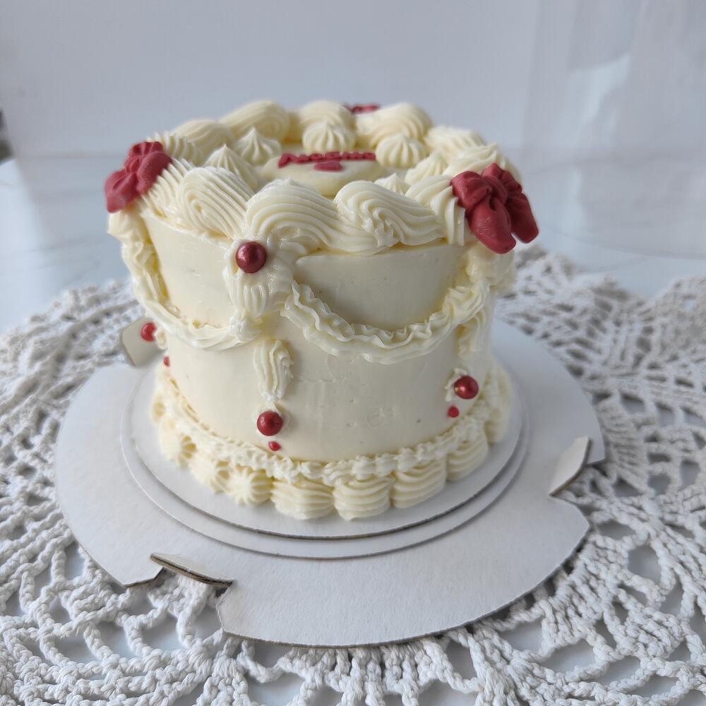 Бенто-торт Люблю "рюши и красные бантики" девушке/жене/маме