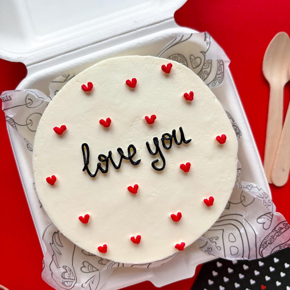 Бенто торт «люблю тебя» на годовщину 14 февраля мужу/жене с сердечками