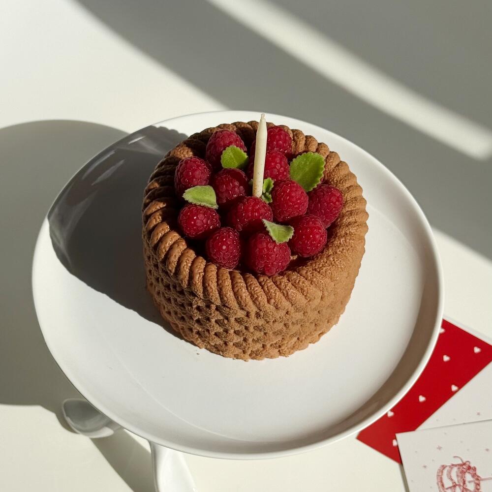 Бенто торт «Малиновый Макфлури» 10*7 см