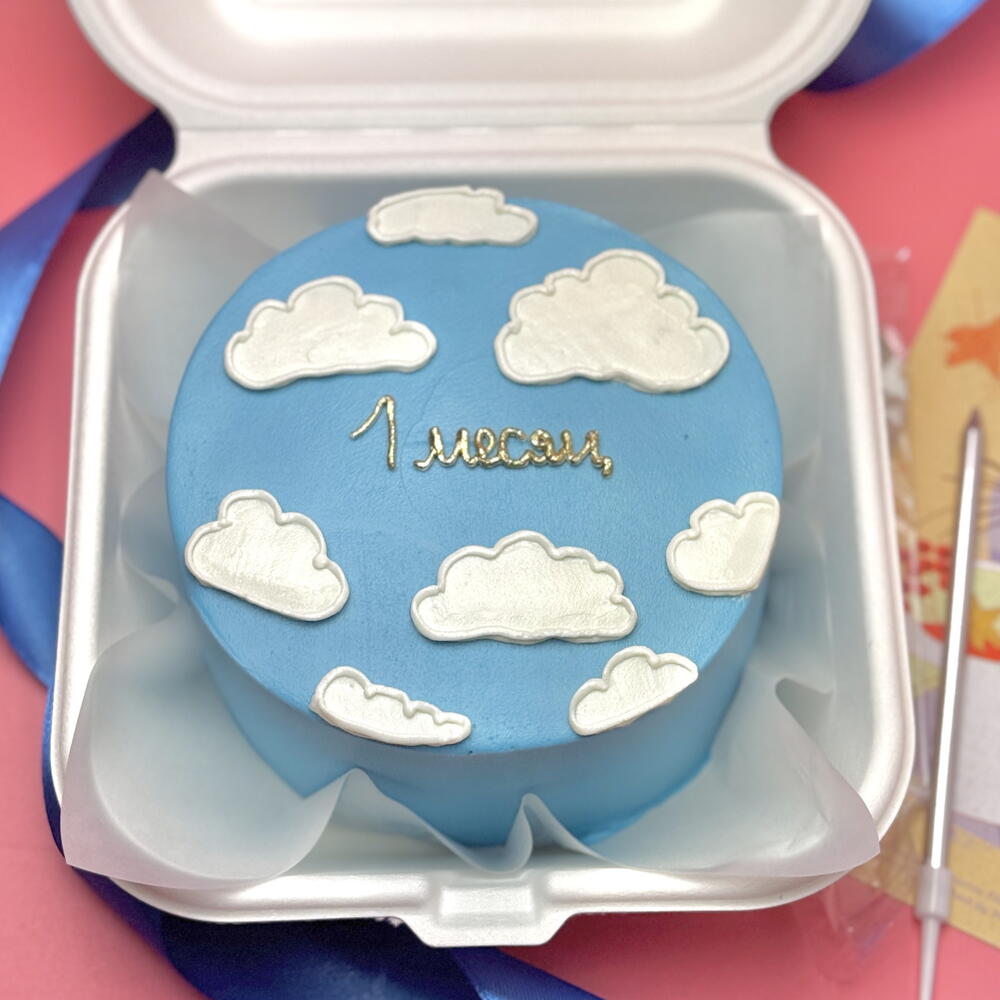 Бенто торт малышу на 1 месяц с облаками