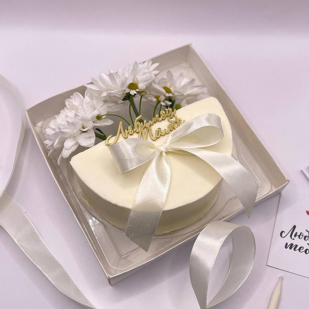 Бенто торт "Маме" с живыми цветами XL 500гр