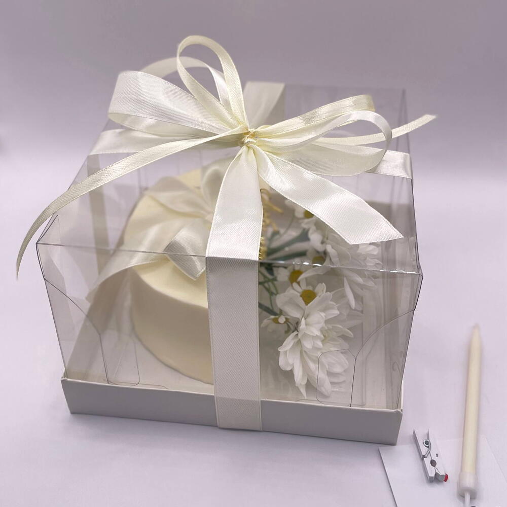 Бенто торт "Маме" с живыми цветами XL 500гр