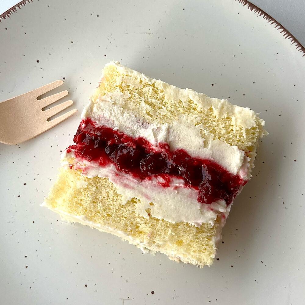 Бенто торт «Маме» (ваниль-клубника )