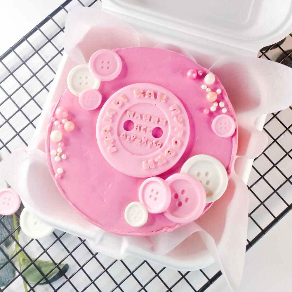 Бенто торт "Мамы как пуговки, на них всё держится"