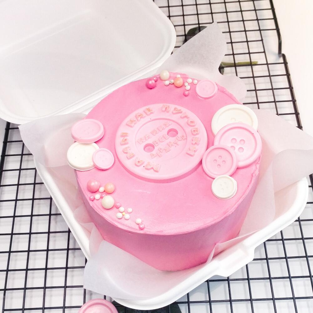 Бенто торт "Мамы как пуговки, на них всё держится"