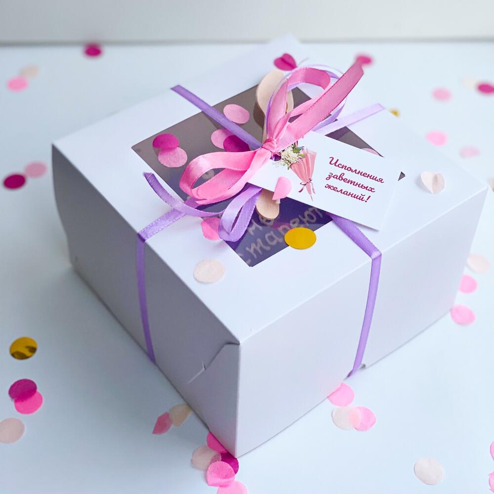 Бенто торт медовик 550 гр. классический с клубникой