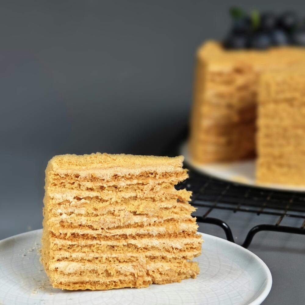 Бенто торт- медовик в подарок подруге, сестре, коллеге