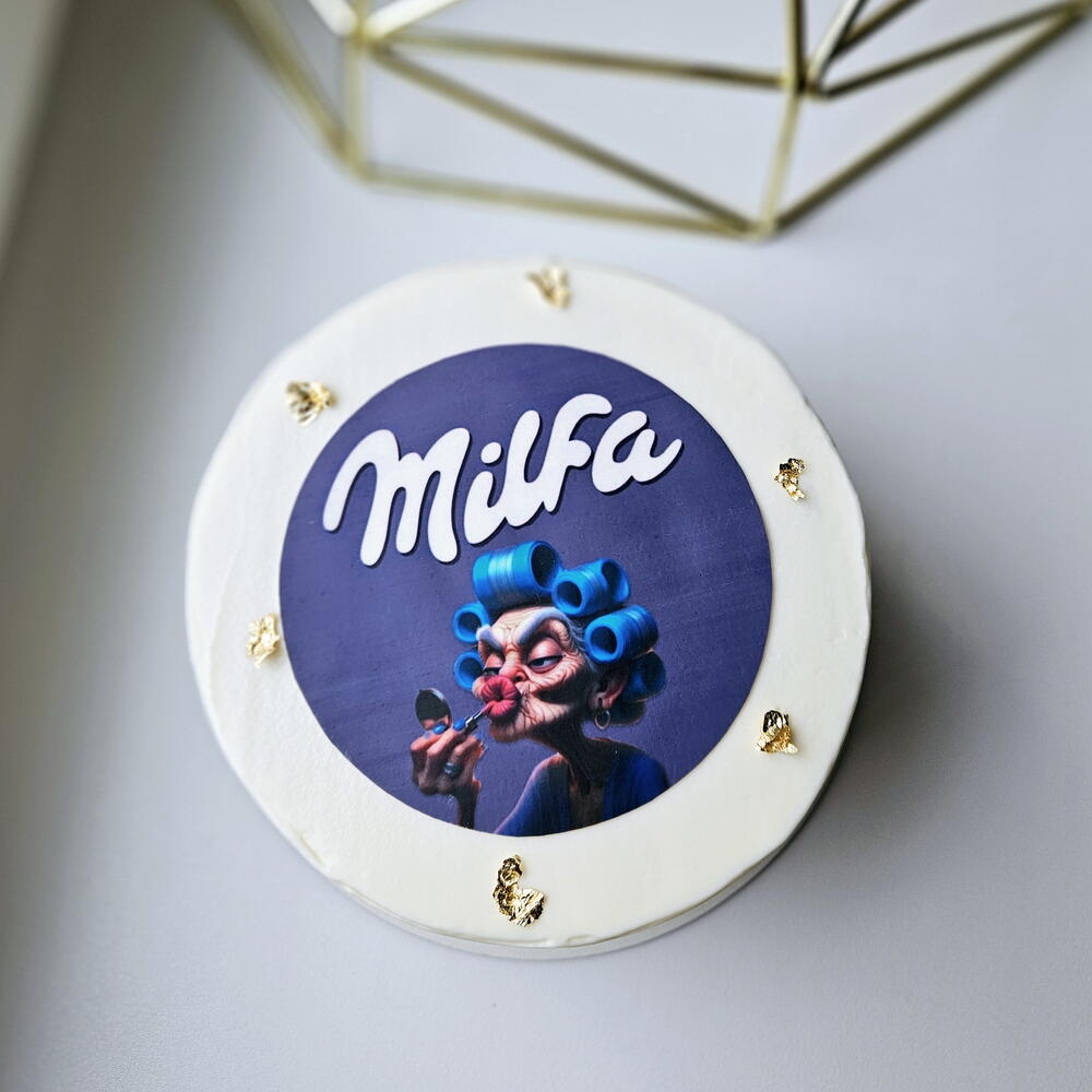 Бенто торт Милфа, торт милфе, торт подруге