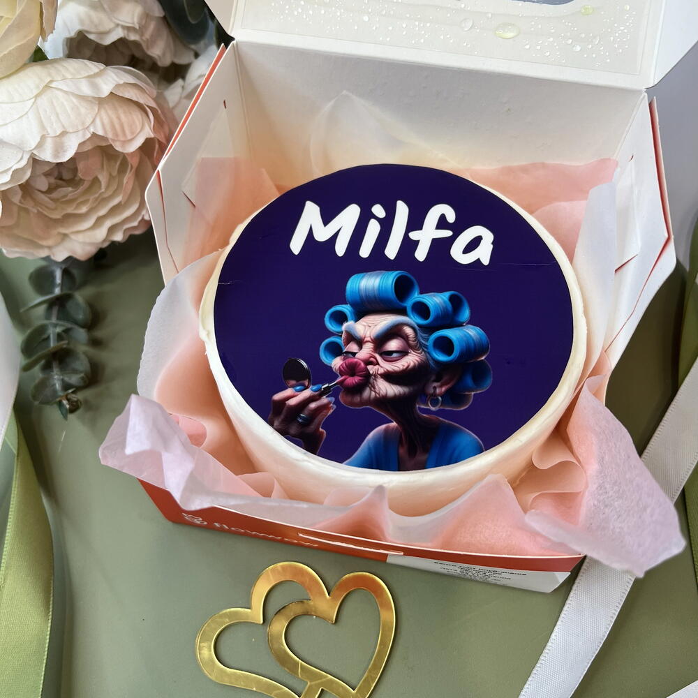 Бенто торт Milfa веселый праздник подруге девушке клубничное мороженое