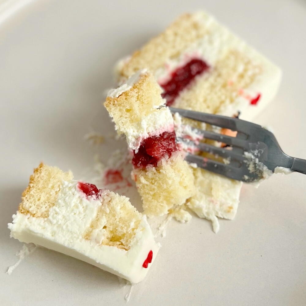 Бенто-торт «Мир начинается с тебя, мам»