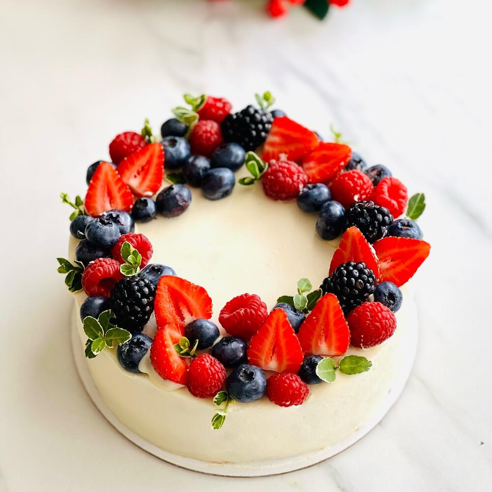 Бенто торт молочная девочка