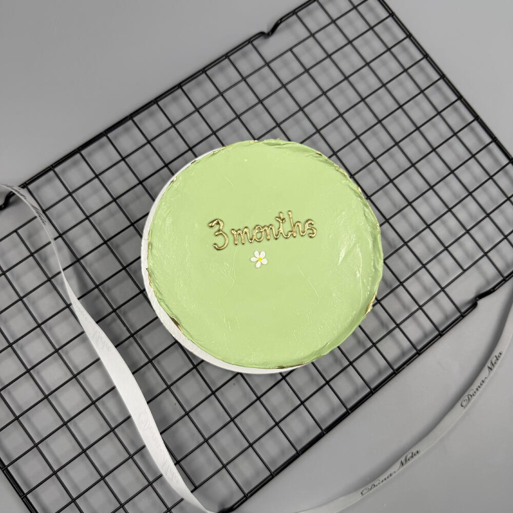 Бенто торт months ромашка минимализм