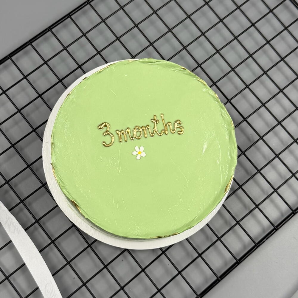 Бенто торт months ромашка минимализм