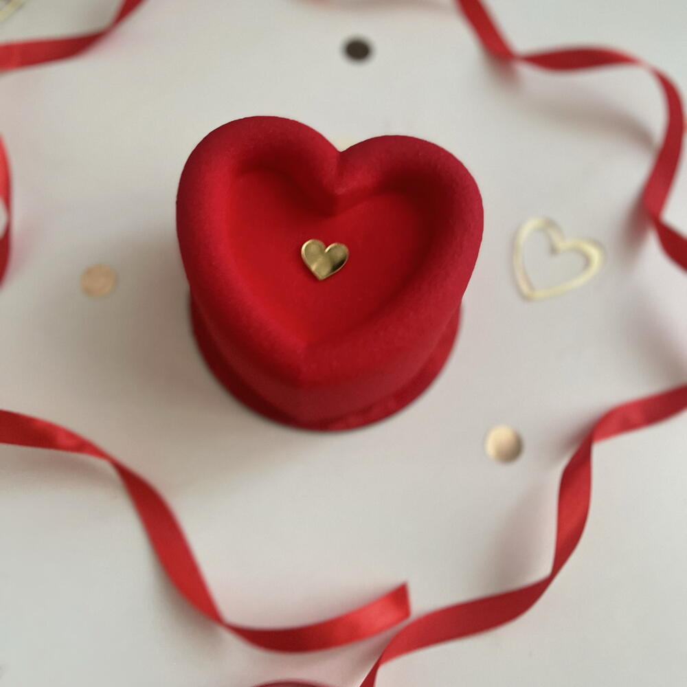 Бенто торт муссовый красное сердечко для мамы