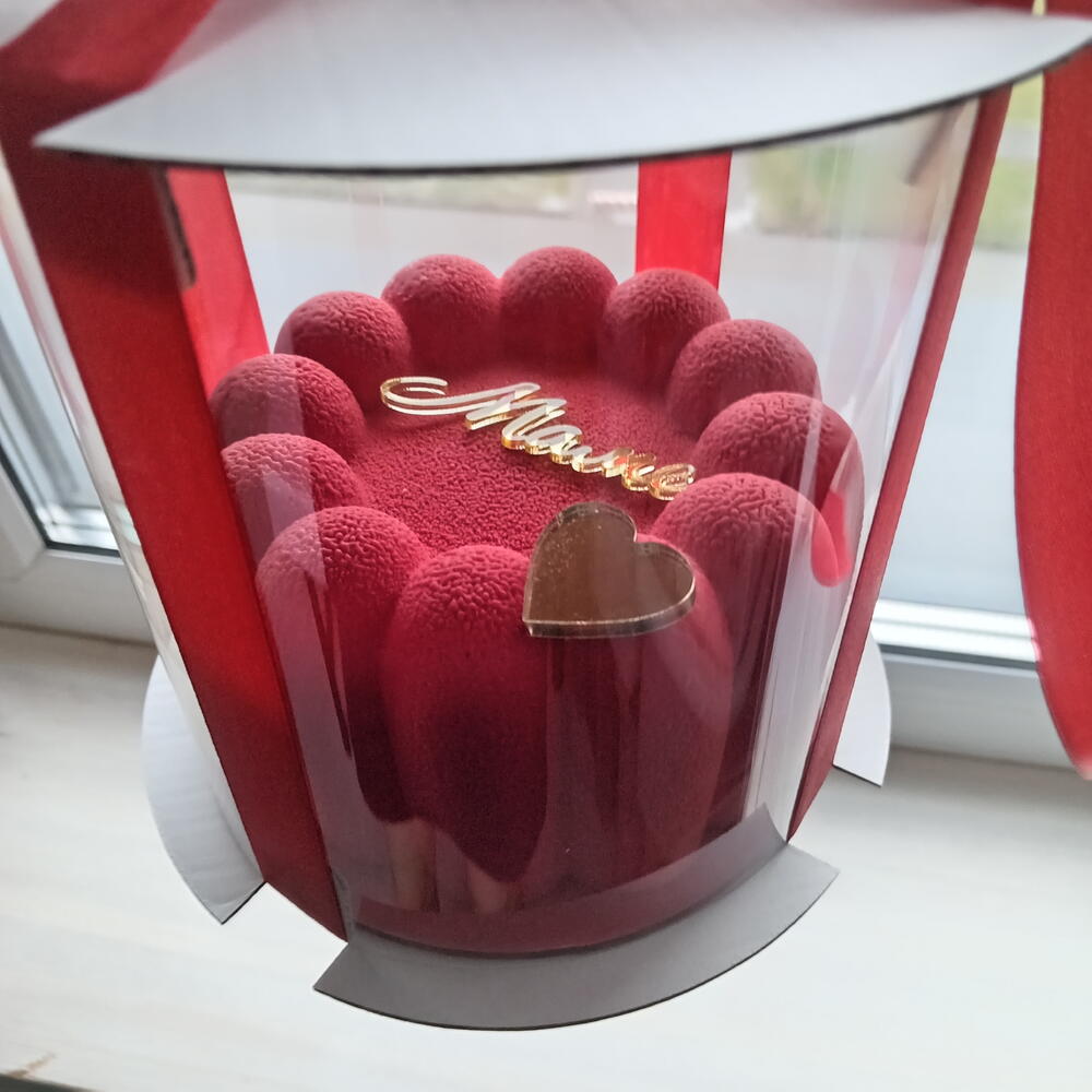 Бенто торт муссовый Красный велюр "Маме"