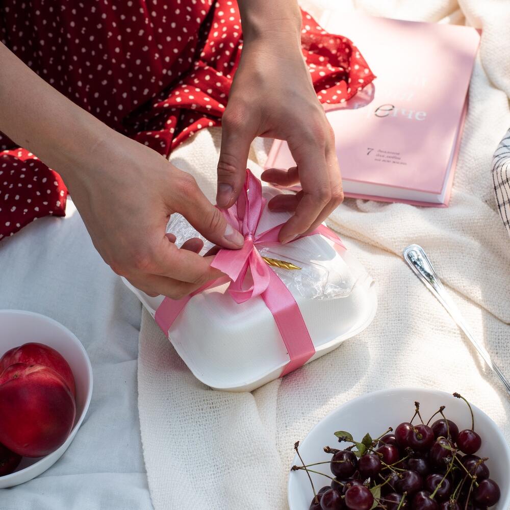 Бенто-торт на 14 февраля «я тебя очень сильно люблю»