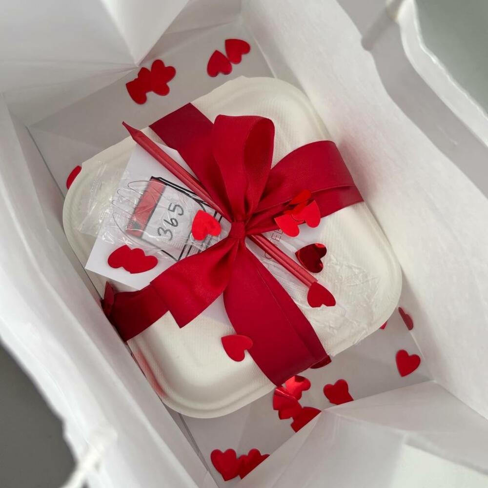 Бенто торт на 14 февраля"Люблю"