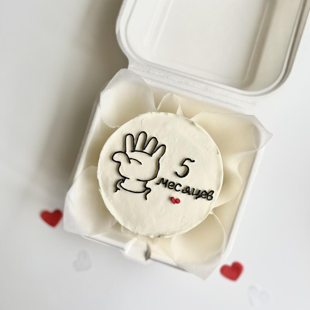 Бенто-торт на 5 месяцев малыша «С детской ручкой»