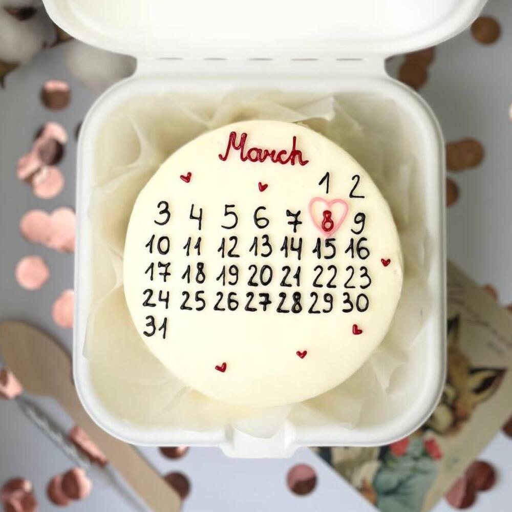 Бенто торт на 8 марта «Календарь»