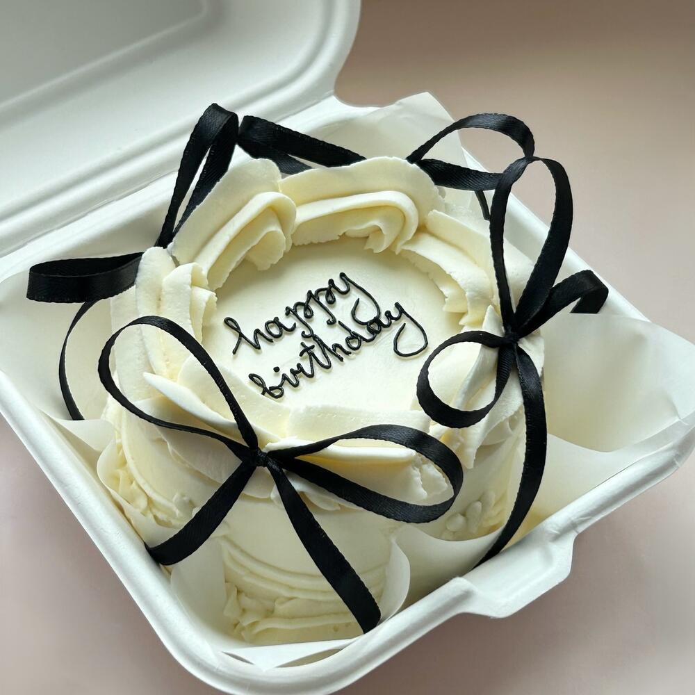 Бенто торт на день рождения «Happy Birthday»