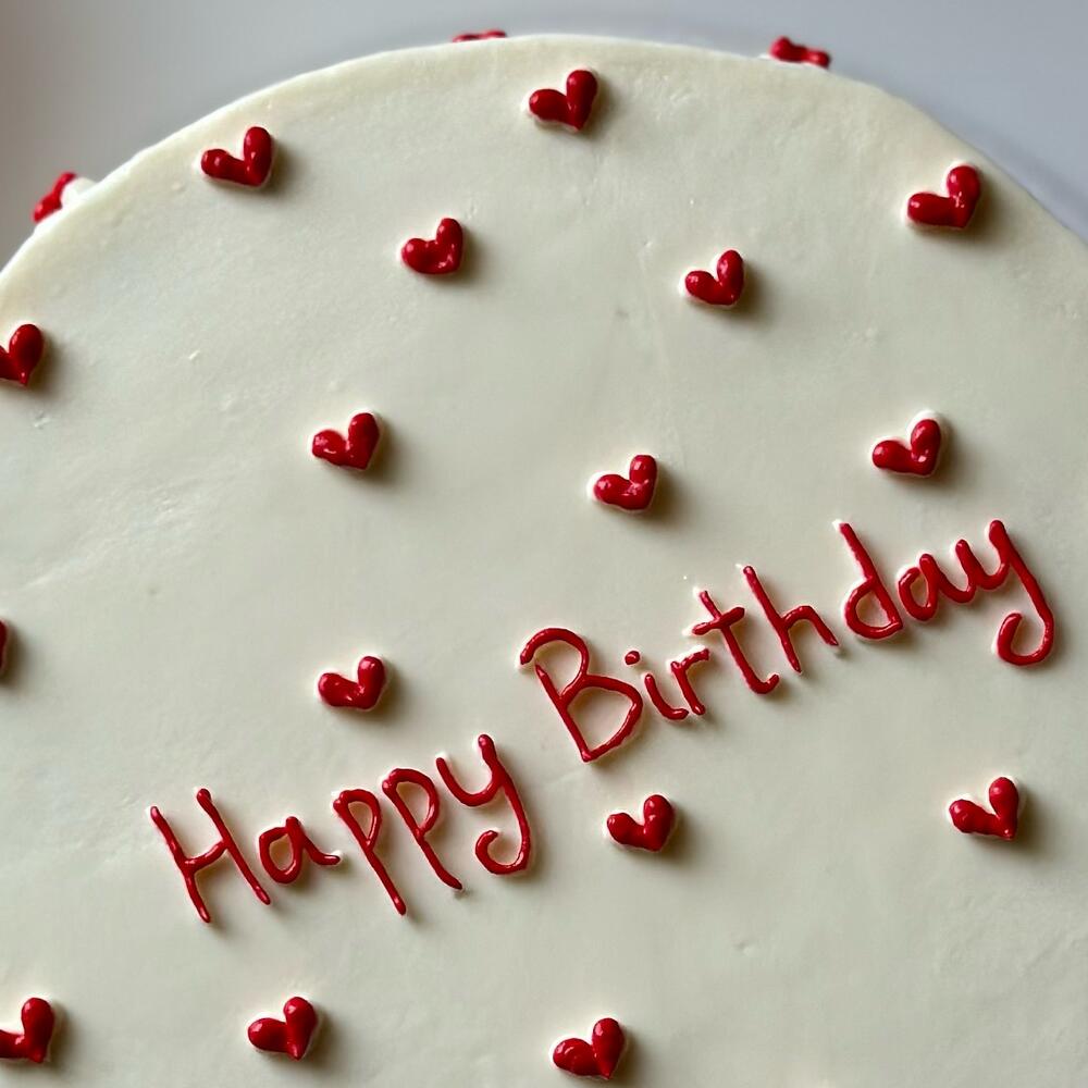 Бенто торт на день рождения с сердечками