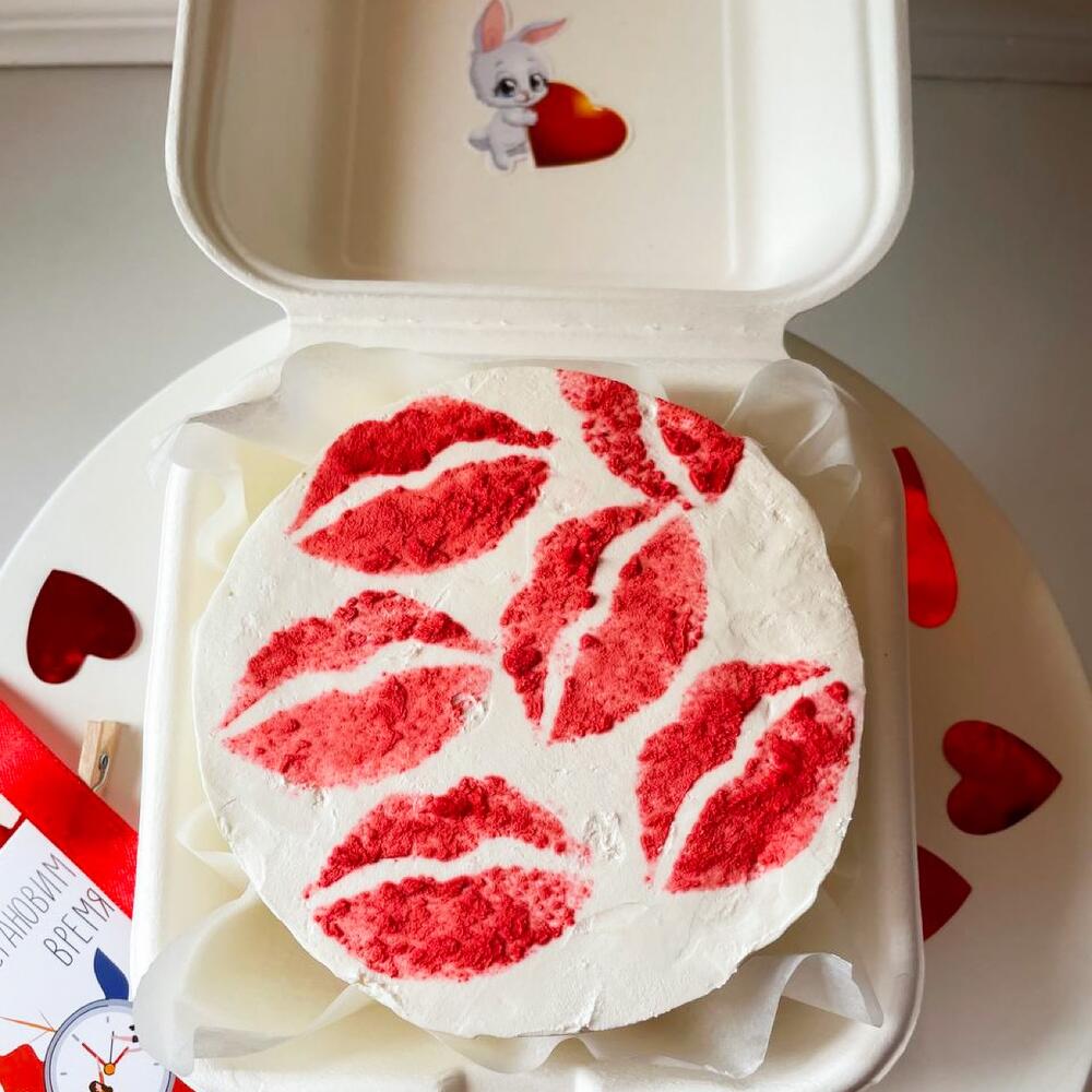 Бенто торт поцелуй