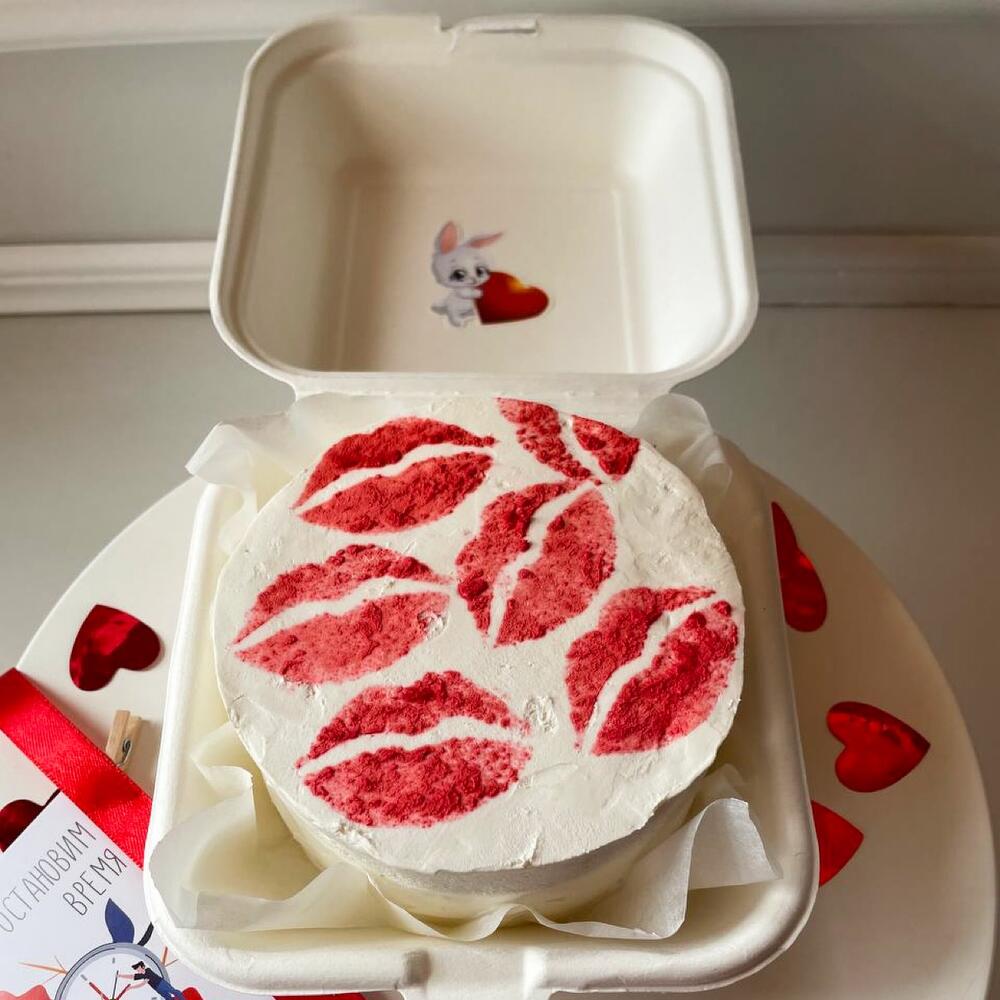 Бенто торт поцелуй