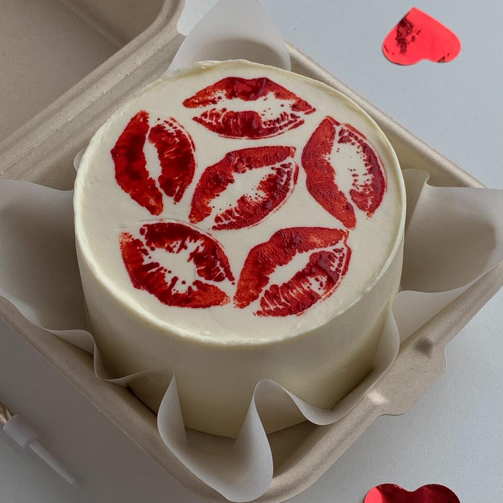 Бенто торт Поцелуй на 14 февраля