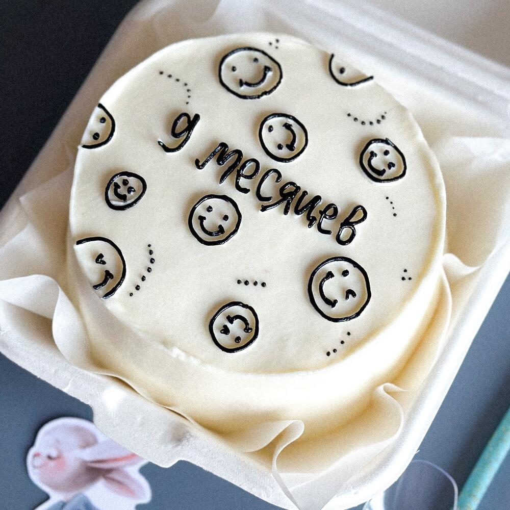 Бенто торт ребенку по месяцам на 9 месяцев смайлик